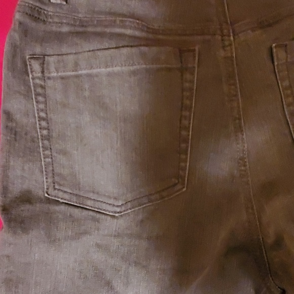 Gloria Vanderbilt Jean's - Picture 5 of 8